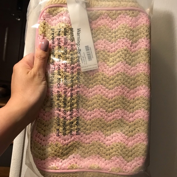 NWT Stoney Clover Lane Woven Large Pouch Natural Pink - Picture 3 of 3